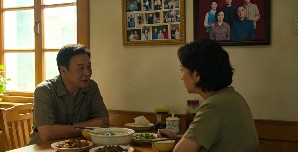 图片[1]-中年婚姻危机：挽回不是软弱，拯救自己才是核心-栖心情感